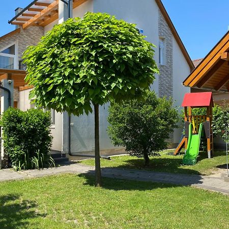 Magyar Apartman Iii. Διαμέρισμα Hajdúszoboszló Εξωτερικό φωτογραφία