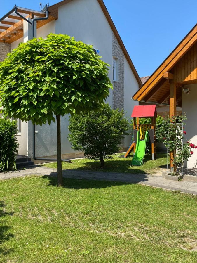 Magyar Apartman Iii. Διαμέρισμα Hajdúszoboszló Εξωτερικό φωτογραφία